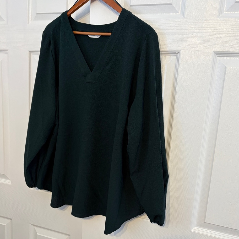 Nine West Elegant Dark Emerald Green V-Neck Blouse.